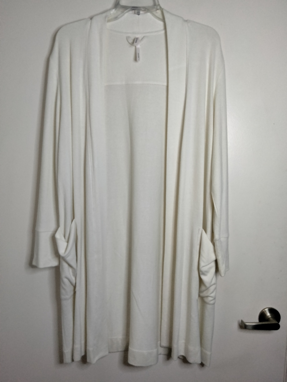 Soma (Size L) Cream Stretch Blend LS Slip Pockets Open-Front Cardigan Sweater